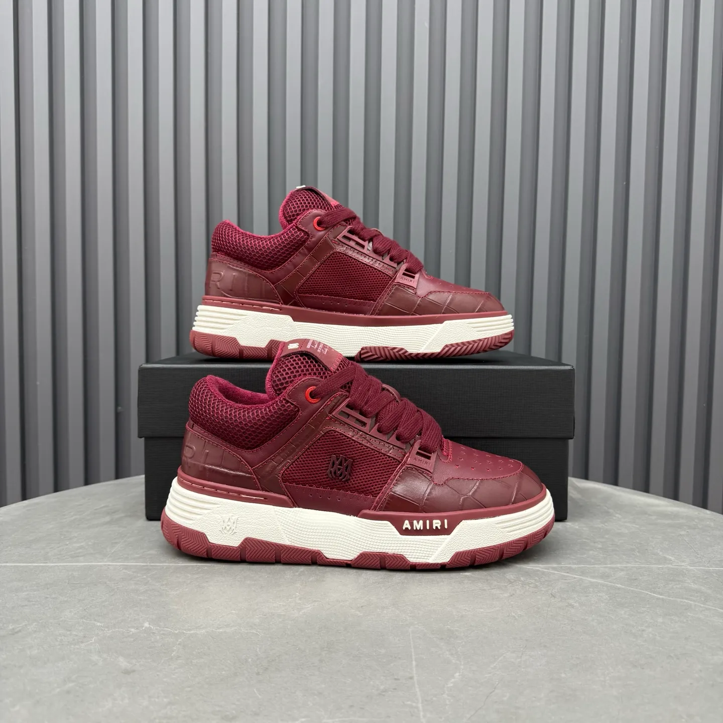 Men's shoes 💰660💰 AMIRI AMIRI trendy brand hot sale 🔥 Available all year round, couples 💑 Official website synchronization Imported fabrics 1⃣️ vs 1⃣️ replica, original factory special original sole, 35-45 (45. non-refundable)